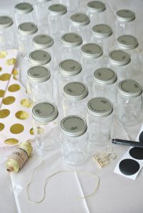 DIY-Adventskalender-Mason-Mini-Jars-Materia