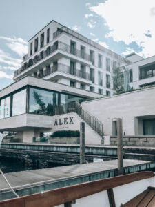 Alex-Lake-Zuerich-Boutique-Luxushotel-Zuerichsee-Fassade-Seeseite