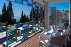 Eden-Reserve-Luxury-Resort-Gardasee-Boutique-Hotel-Matteo-Thun-Suite-Balkon