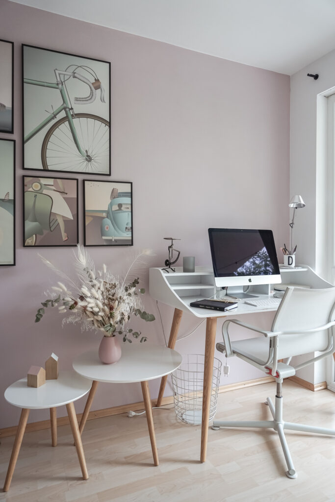 livingelements-rosa-Wand-nachher-Schreibtisch