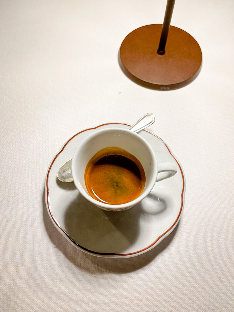 livingelements-villa-la-massa-toskana-il-verrocchio-6-gang-menue-espresso