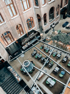 livingelements-conservatorium-hotel-amsterdam-atrium-brasserie